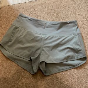 Lululemon Speed Up HR Short 2.5”